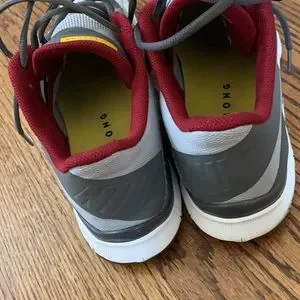 Nike Livestrong maroon shoes Nike | Shoes | Nike Livestrong Maroon Shoes | Poshmark main image 3